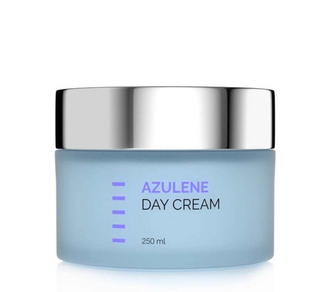Денний ніжний зволожувальний крем із легкою текстурою Holy Land Azulen Day Cream