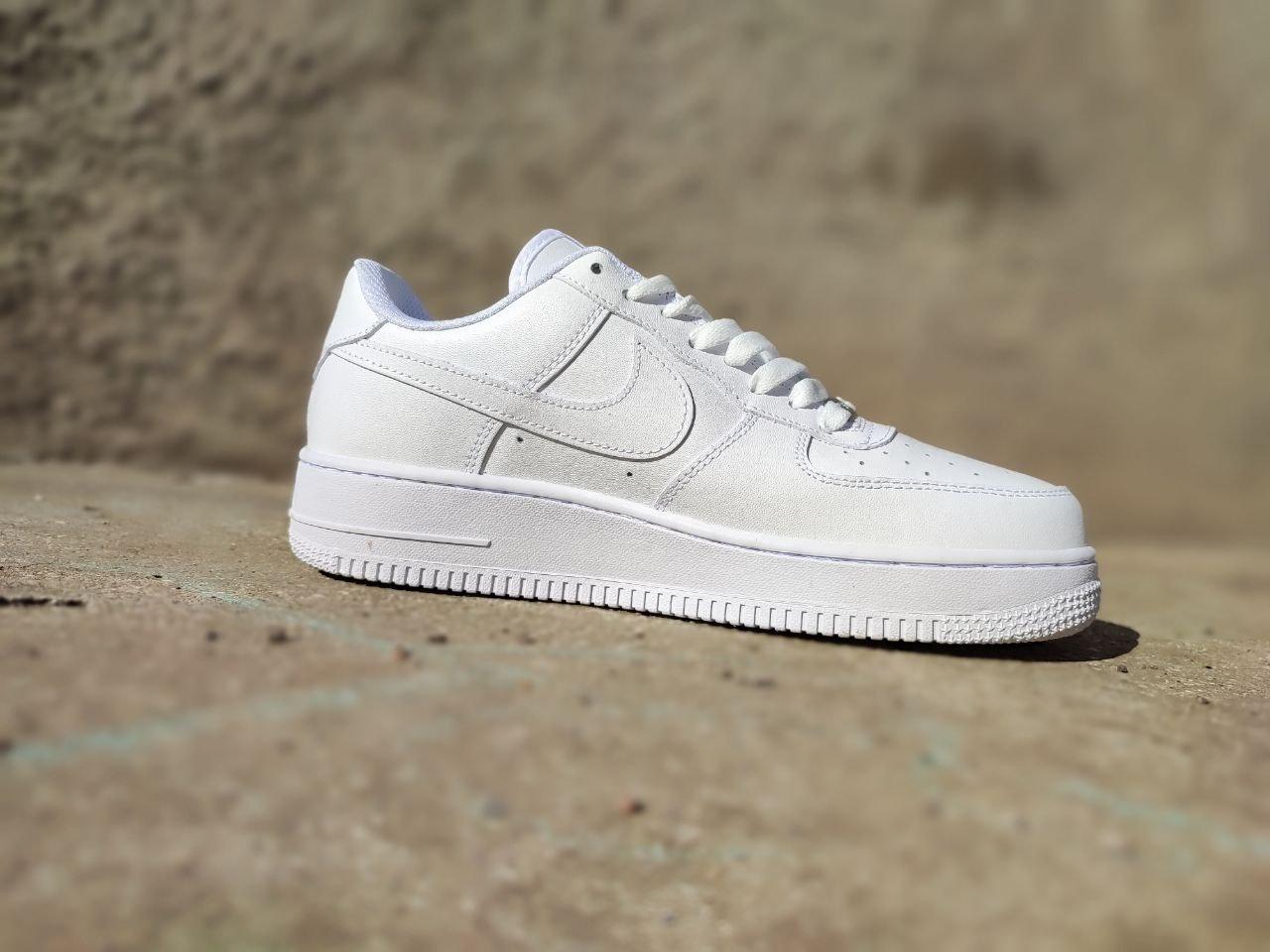 Кросівки NIKE Air Force Білі на високій підошві жіночі унісекс демісезон ліцензія натуральна шкіра