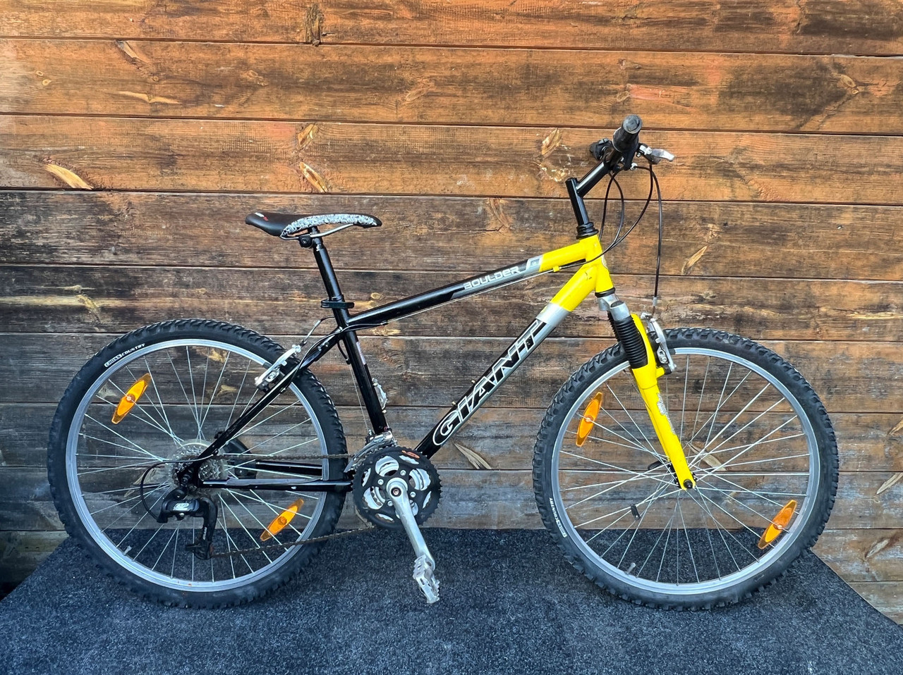 Велосипед гірський Giant Boulder, CrMoly, Shimano, 21 шв,  З Європи
