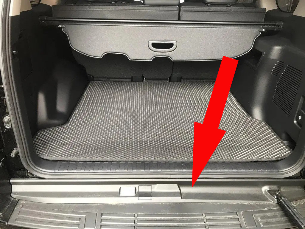 Накладка заднього порогу  ABS  для Toyota Land Cruiser Prado 150