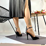 Женские черные туфли атласные на шпильке со стразами, фото 4