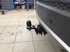 Фаркоп Hyundai Grand Santa Fe 2013-2019 (Хендай Гранд Санта Фе) вставка під квадрат
