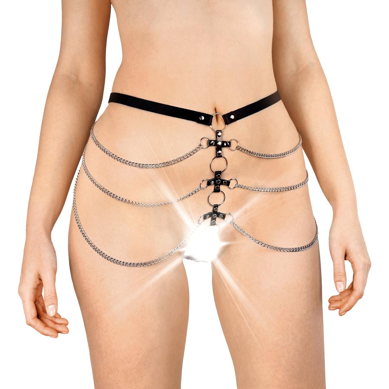 Сексуальні шкіряні трусики прикрашені ланцюгами Art of sex — Cross, колір Чорний, розмір L-2XL