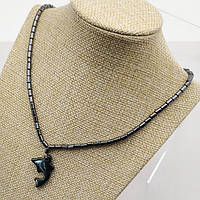 Буси гематит із підвіскою дельфін довжина 38 см