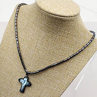 Буси з гематиту з хрестиком довжина бус 41 см