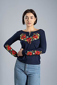 Жіноча вишита футболка з довгим рукавом «Маковий цвіт» синя