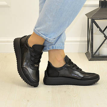 Кросівки жіночі чорні комбіновані на шнурівці
