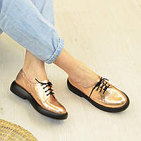 Туфли кожаные женские на маленьком каблуке. Цвет золото. 38 размер