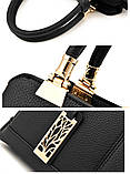 Уцінка Жіноча сумка чорна з брелком класична невелика, фото 3