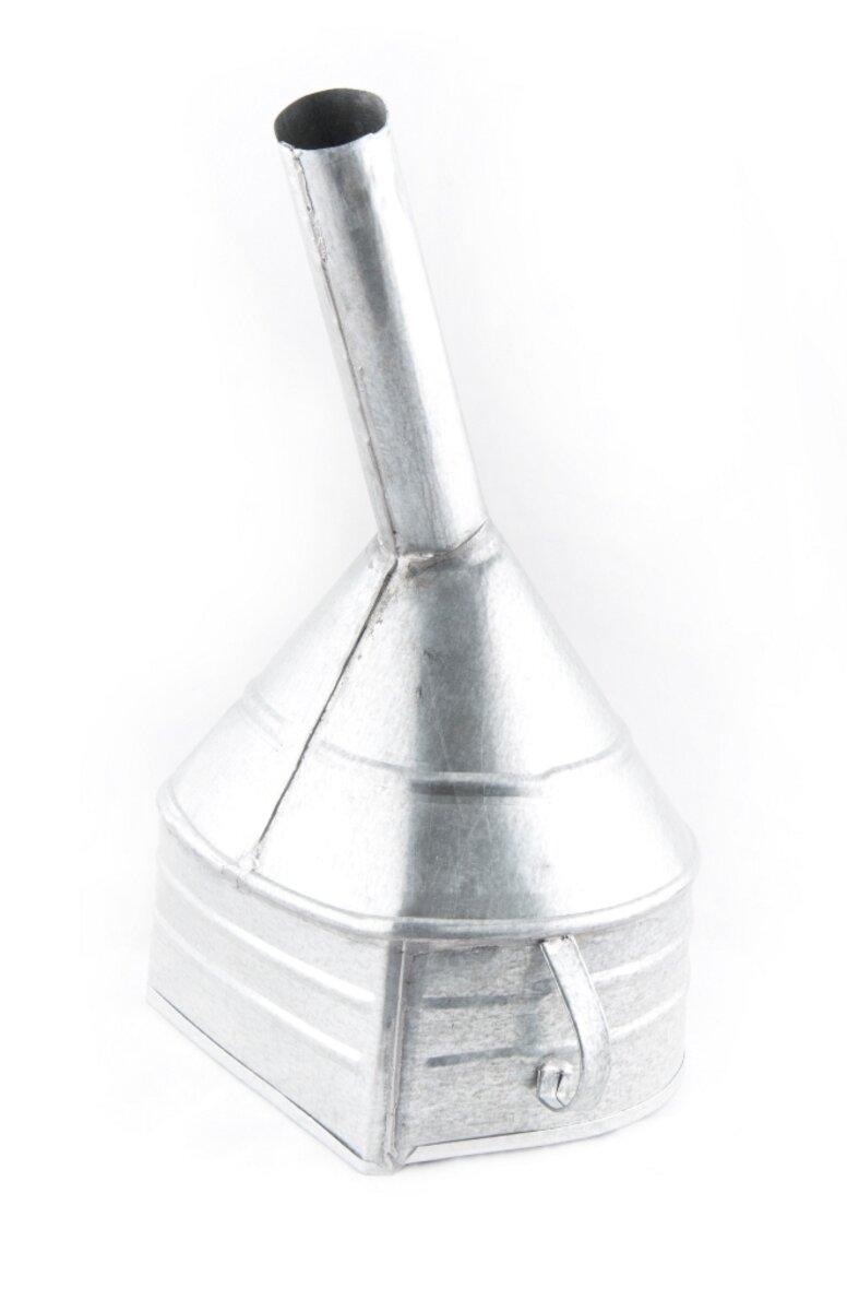 Лійка металева для вантажівок 5 л, коса