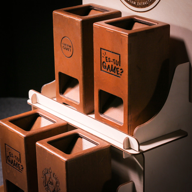 Універсальна стійка для товару