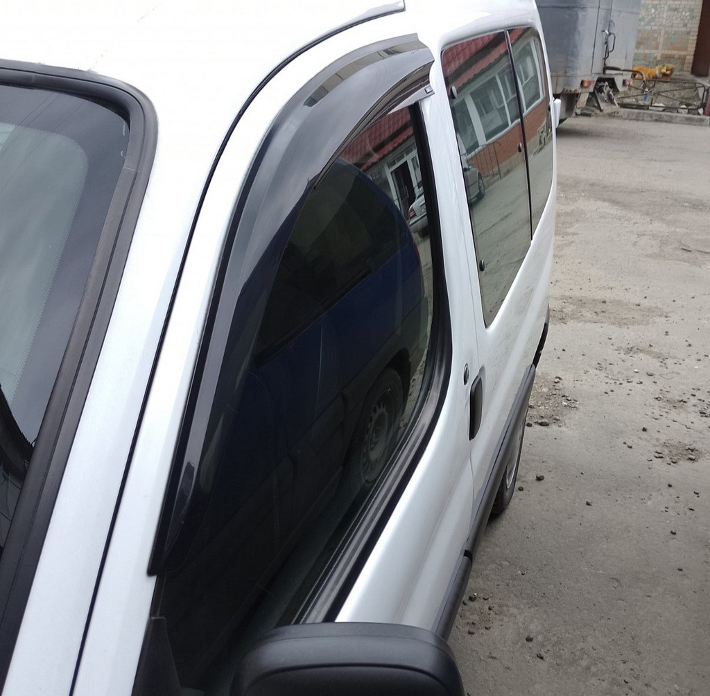 Peugeot Partner/Citroen Berlingo 1996-2008 - вітровики (2 шт., Sunplex Sport)