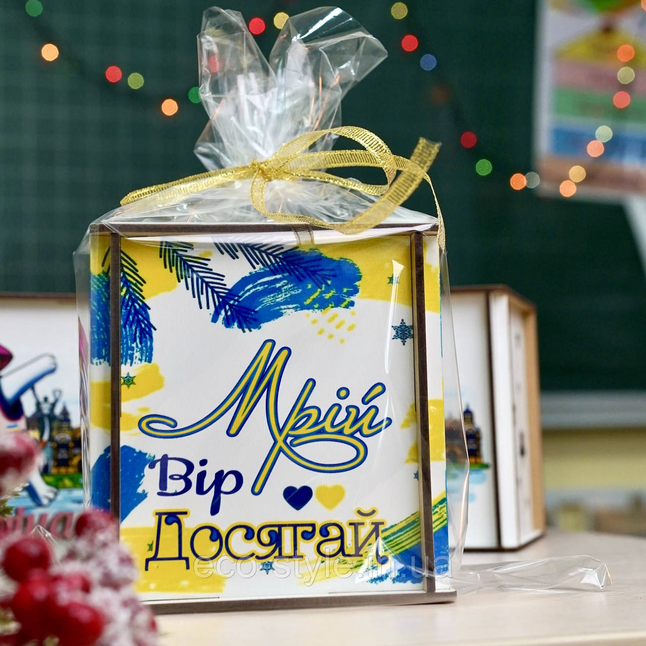 Подарунок на 1 вересня. Подарунок на День знань. Подарунок до школи. Копілка для школяра 12 см. Скарбничка 12 см, фото 1