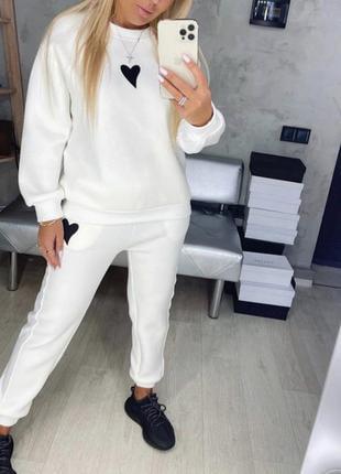 Жіночий прогулянковий костюм з сердечками, фото 1