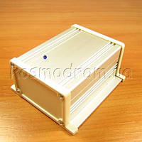 UNI-SS-BOX-070-01BE Корпус алюминиевый анодированный (ДхШхВ)=(70мм х 65.2мм х 32.9мм). Бежевая крышка.
