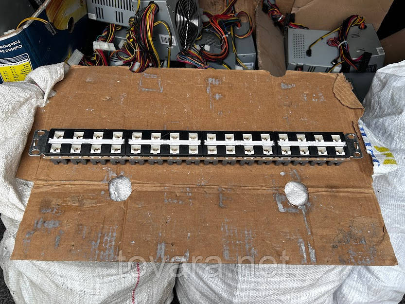 Патч-панель для серверної шафи 32-port No 232707100