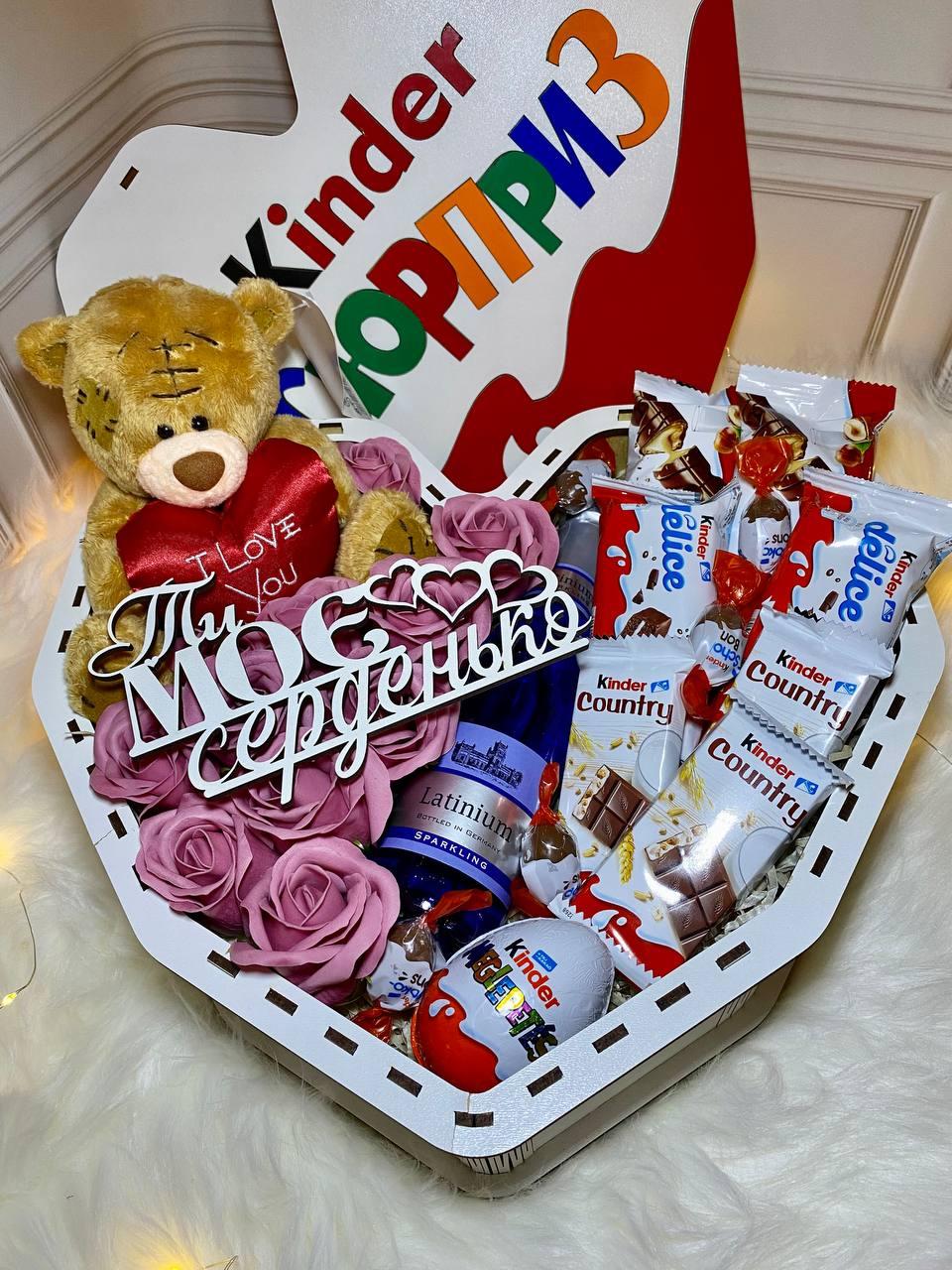 Подарочный набор со сладостями для любимой девушки, женщины, жены, сестры / На День Рождение / LOVE Teddy - фото 1 - id-p2136209821