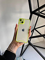 Прозрачный силиконовый чехол для Iphone 13 с ободком который cветится в темноте ( жёлтый )