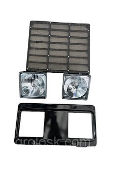 Решітка (рамка) капота нижня 80-8401080-Б (під квадратну фару) МТЗ-80, 82 у зборі з лампочками