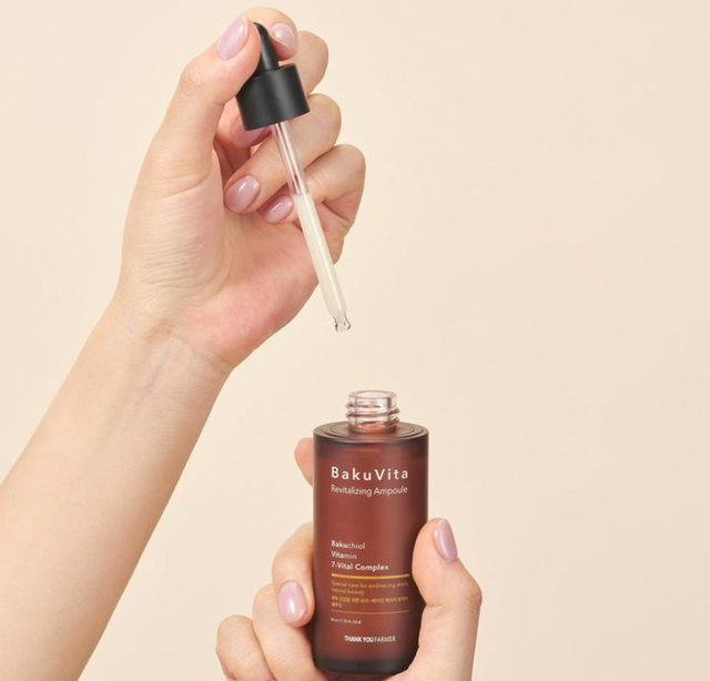 Відновлювальна сироватка з бакучіолом THANK YOU FARMER BakuVita Revitalizing Ampoule