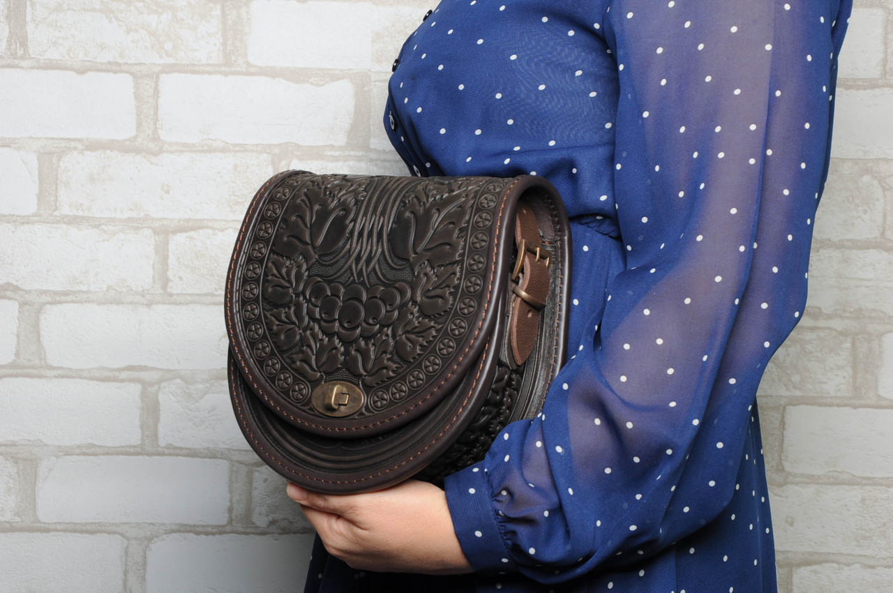Жіноча карпатська сумка етно з натуральної шкіри ручної роботи "Калина"