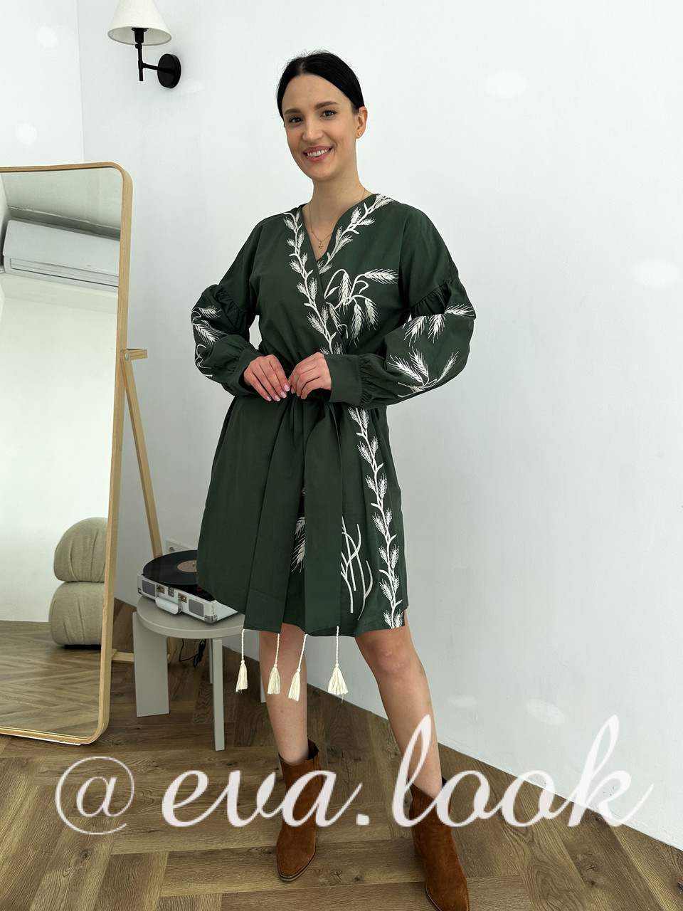 Вишита сукня на запах, фото 1