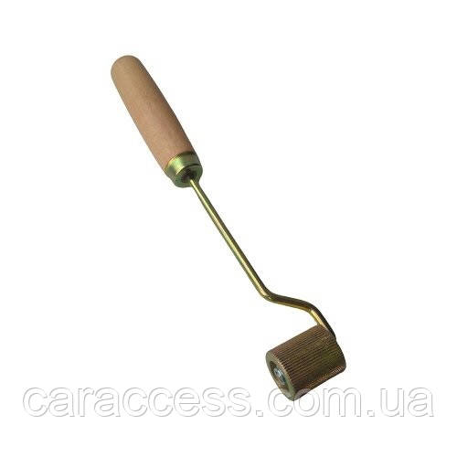 Валик прикатувальний для вібро та шумоізоляції 30 см Vibrex L125 подовжений металевий з дерев'яною ручкою