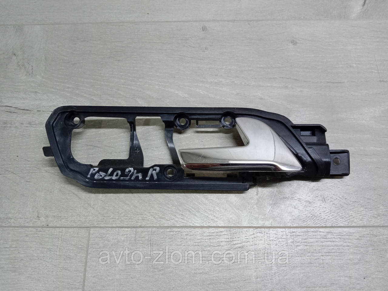 Внутрішня права ручка Volkswagen Polo 9N, Поло. 6Q0837174E