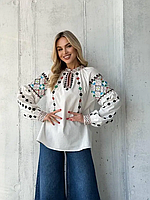 Жіноча вишиванка біла з орнаментом Esq 5645, стильна блузка з вишивкою в етно стилі