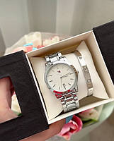 Жіночий стильний молодіжний годинник срібний