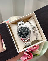 Жіночий стильний молодіжний годинник на руку на металевому ремінці сріблястий
