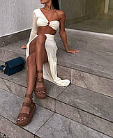 Женский летний эффектный костюм - юбка с разрезом и ассиметричный топик, белый
