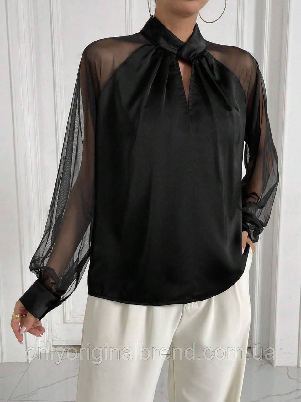 Блуза жіноча чорна прозора з бантом розмір 42-48