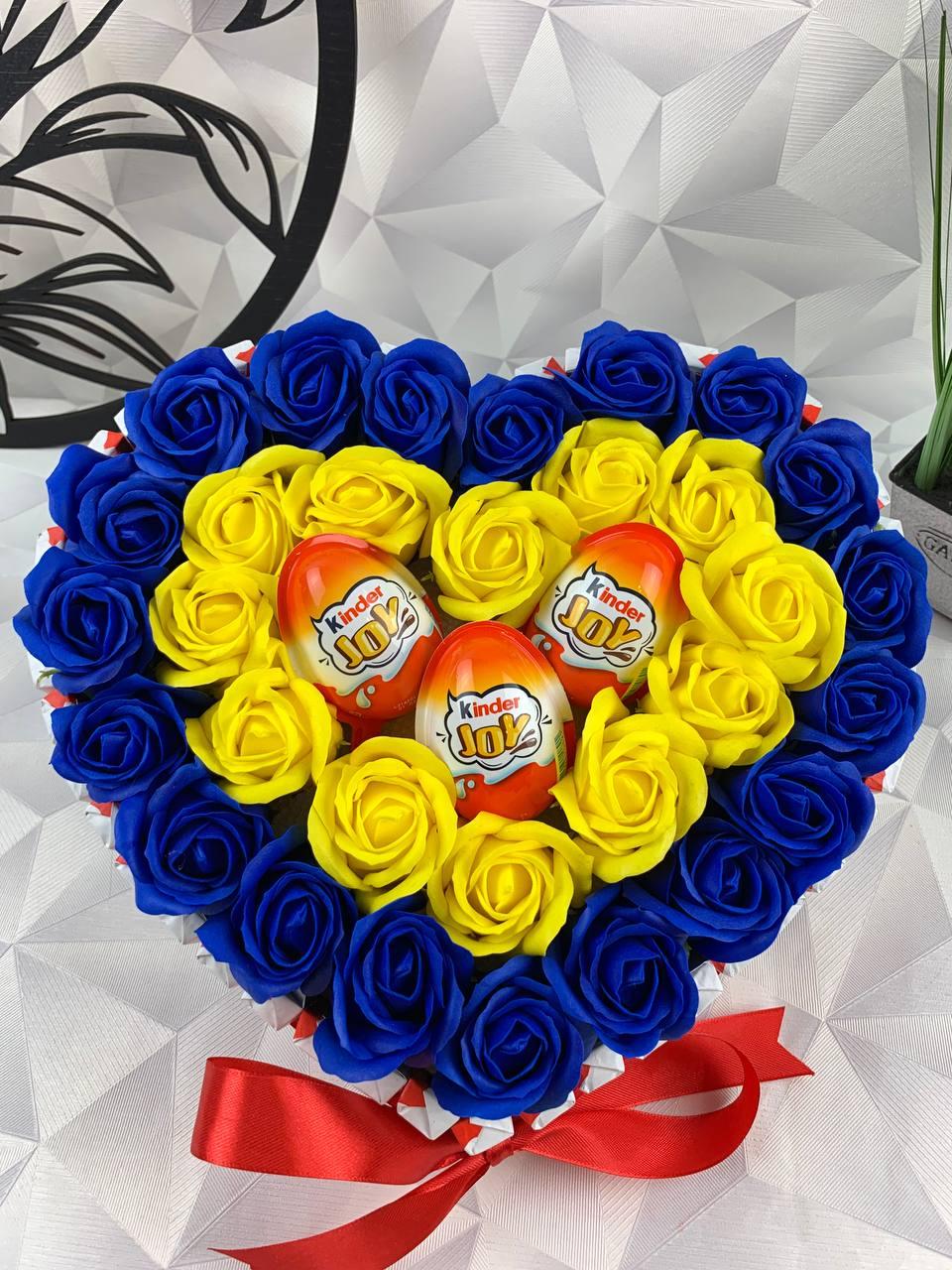 Подарочный шоколадный набор для девушки с конфетами набор в форме киндера сюрприза для жены, мамы, ребенка - фото 5 - id-p2136924813