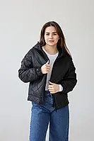 Короткая весенняя куртка черного цвета из плащевки лаке, больших размеров от 42 до 54