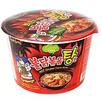 Корейская лапша в стаканчике очень острая с тушеной курицей Buldak Samyang Hot Chicken Ramen Big Bowl 120г