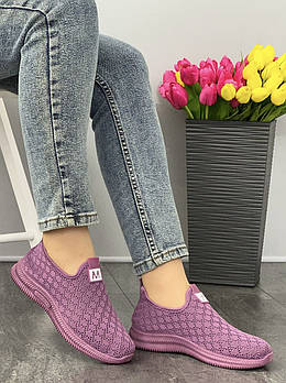 Кросівки жіночі 8 пар у ящику фіолетового кольору 36-41