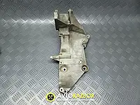 Кронштейн крепления генератора и кондиционера 8200183234 на 1.9DID, DCI Mitsubishi, Renault, Opel, Nissan