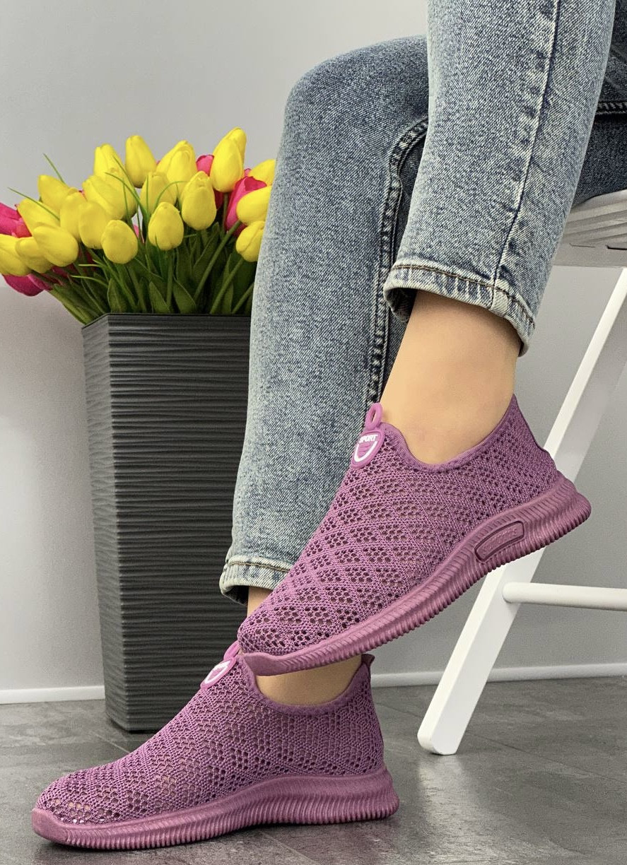 Кросівки жіночі 8 пар у ящику фіолетового кольору 36-41