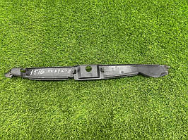 Ущільнювач крила Volkswagen Tiguan 1.4 CAVA 2011 перед. прав. (б/у)