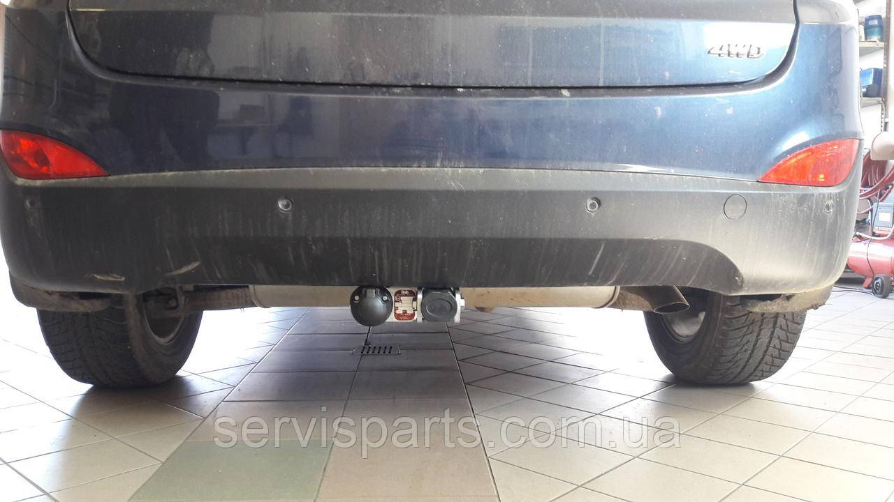 Фаркоп Hyundai IX35 2010-2015 (Хендай IX35) автомат на ручці