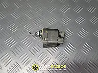 Электрокорректор фары 3 pin Valeo 90389190, 084435 на Opel Astra F 1991-1998 год