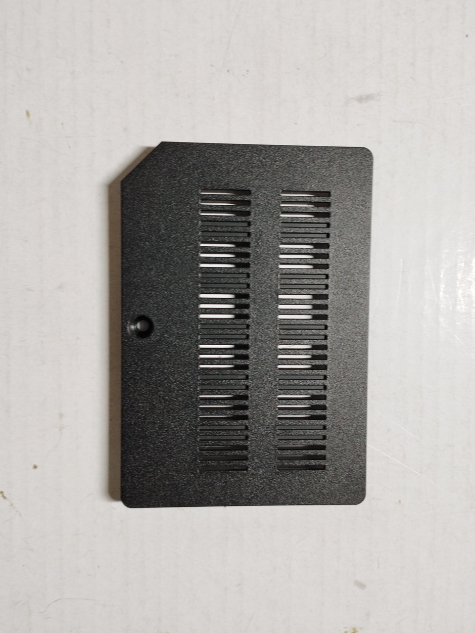 Acer Aspire ES1-433 Корпус Е (сервісний люк ОЗУ) 13n1-0ua0901 б/у, фото 1