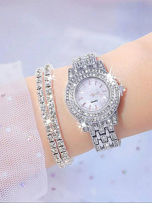 Жіночий наручний годинник з набором браслетів. Кварцовий дизайнерський жіночий годинник. Годинник жіночий сріблястий корпус