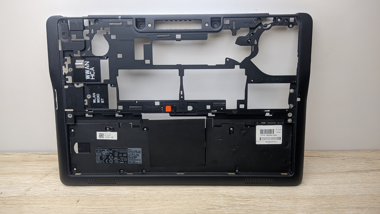 Dell Latitude E7250 Корпус D (Нижня частина корпусу) бу #