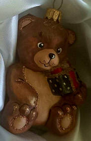 Ведмедик  з подарунком коричневий Irena