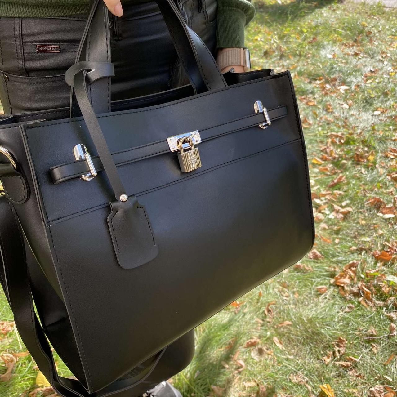 Новинка! Женская большая сумка с замочком черная эко кожа, сумочка на плечо с декоративным замком - фото 10 - id-p2137942632