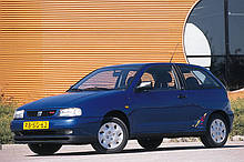 Лобове скло на Seat Ibiza 1993-99 р. в.
