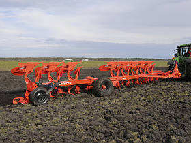 Плуг оборотний Manager C8T "KUHN"