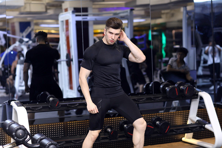 Компресійна футболка для спорту 2XU